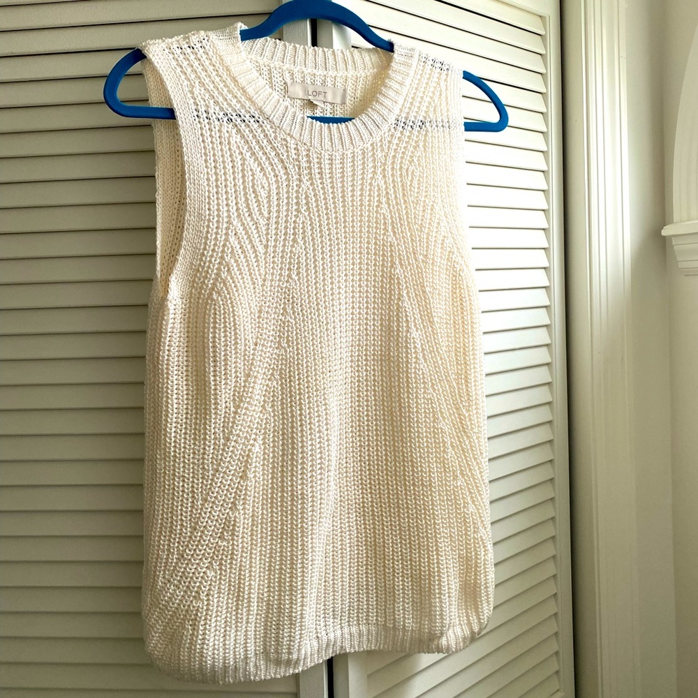 Cream colored sleeveless sweater 🤍